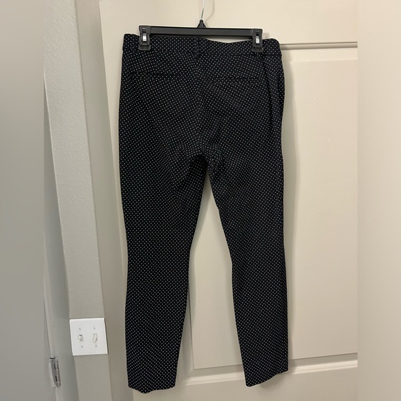 Gap | Black with White Dots | Signature Skinny Ankle Pant - Picture 3 of 7